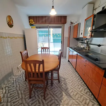 Centre, Climatise, Parking *