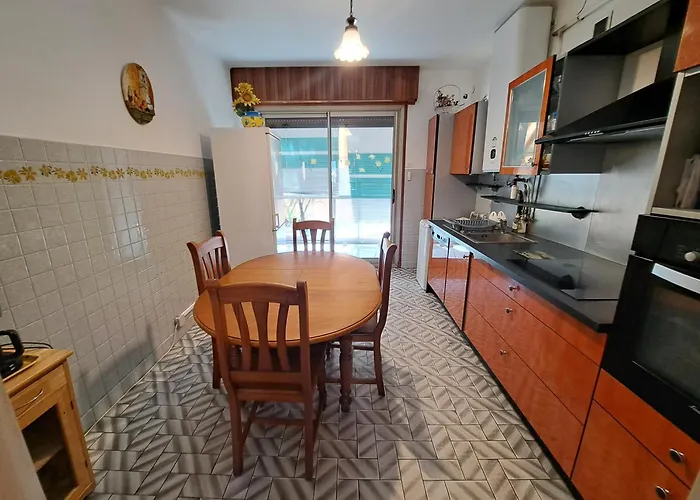 Centre, Climatisé, Parking *